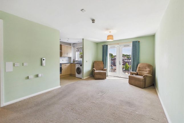 23 Stonelow Court, Stonelow Road, Dronfield photo 3