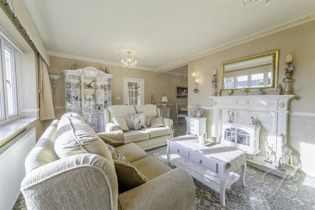4, Barbers Wood Close, Nottingham photo 3