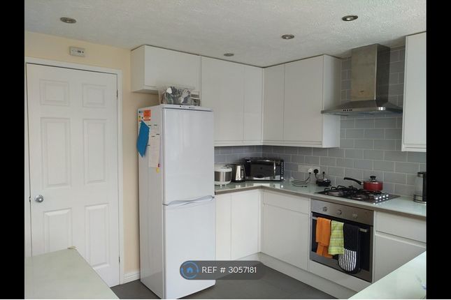 Orient Close, St Albans photo 4