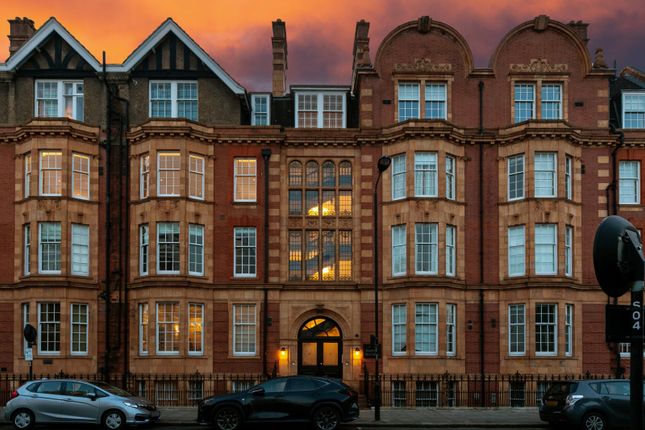 Thumbnail Flat for sale in Warwick Mansions, Cromwell Crescent