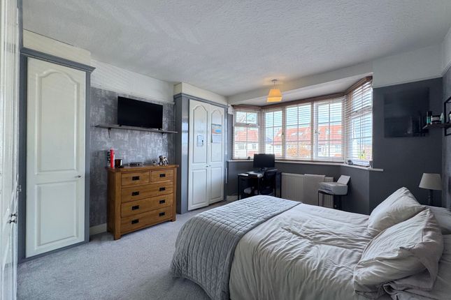 58, Sefton Avenue, Mill Hill, NW7, London photo 4