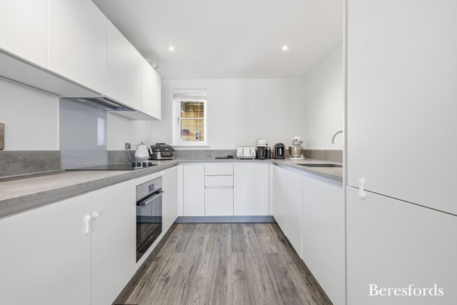 2 Domos Place,, Ongar Road, Brentwood photo 2