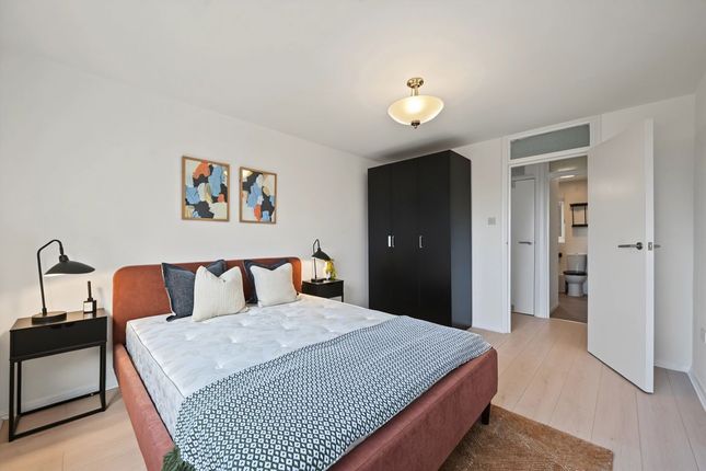 Flat 9, 45, Sunningfields Road, London photo 4