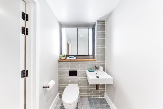 Flat for sale in Bittacy Hill, London