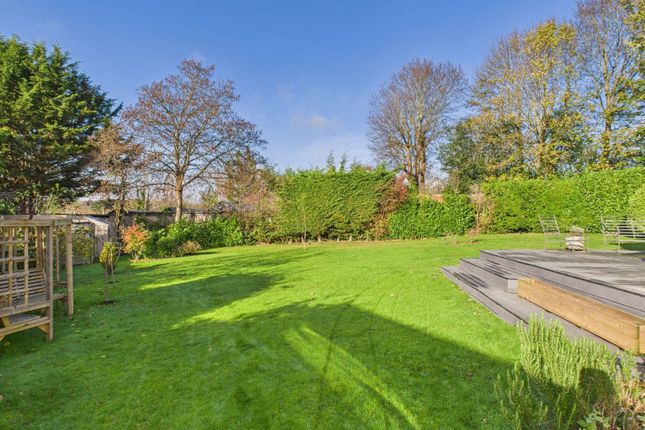 5 Orchard Road,, Chalfont St. Giles, Buckinghamshire photo 2