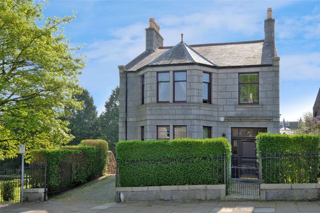 51 Albury Rd