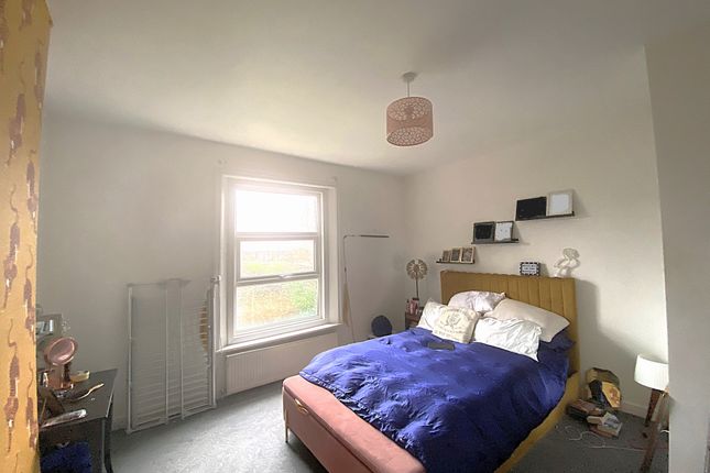 9c, St. Mary Road, London photo 4