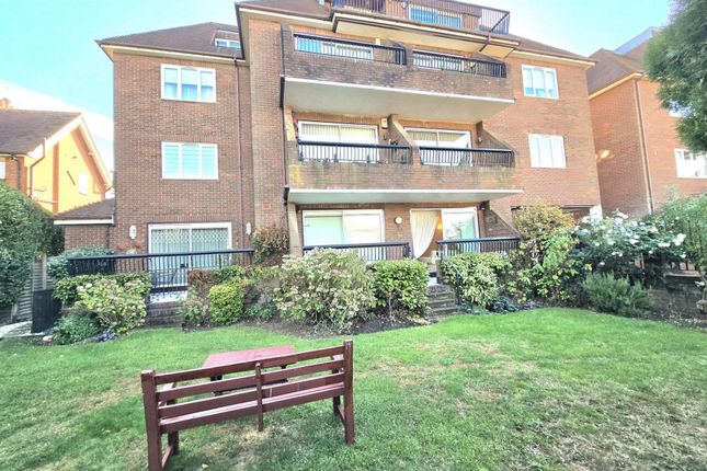 Hendon Lane, London photo 3