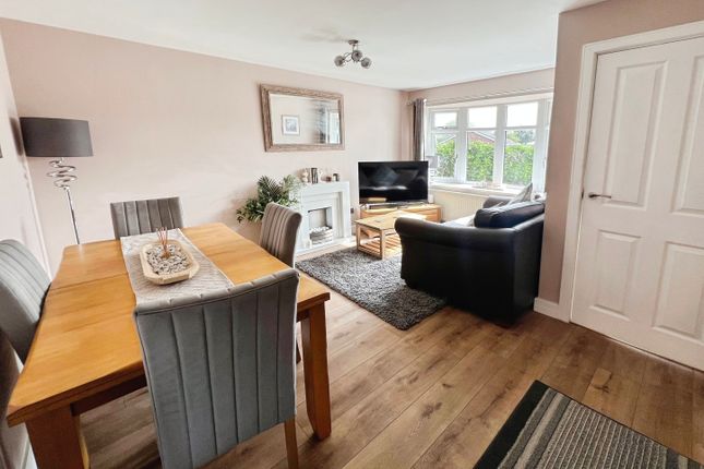 91, Park Road, Barton-under-Needwood photo 3