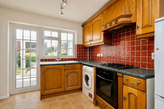 35, Icknield Way East, Baldock photo 4