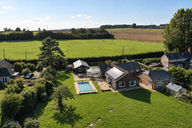 4-bed bungalow on Westfield,, North End, Fordingbridge, £750,000