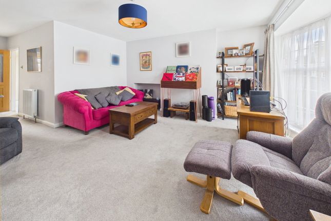 154, Greenacres, Shoreham-by-Sea photo 2