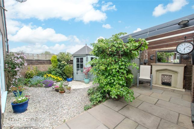 15, Fernlea Avenue, Lancashire photo 3