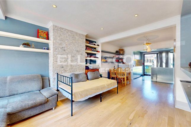 108, Girton Road, Northolt photo 4