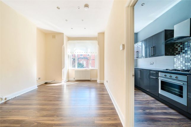 Flat for sale in Constantine Road, London