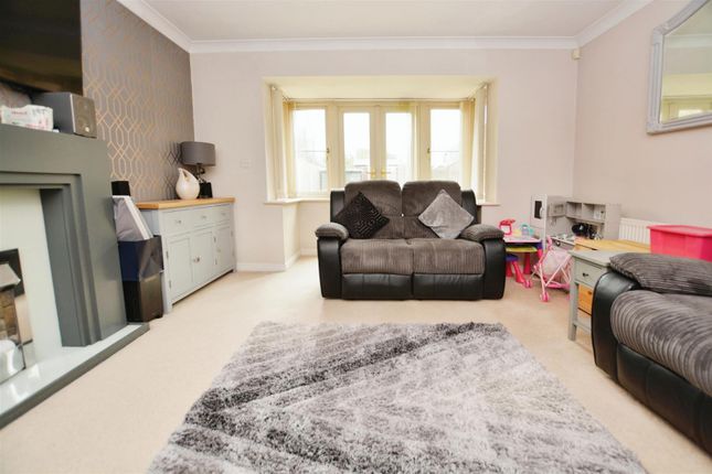 20, Saffron Way, Crowle photo 4