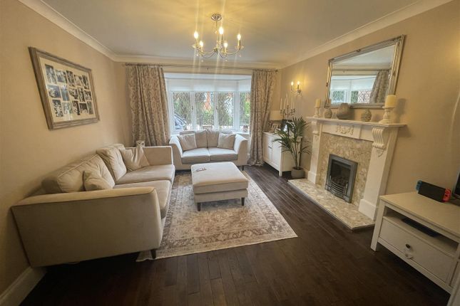3, Cheviot Close, Chester Le Street photo 2