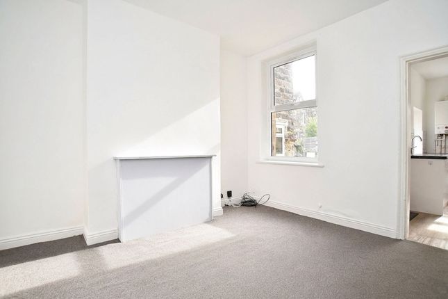 28 Dixon Terrace, Harrogate photo 4