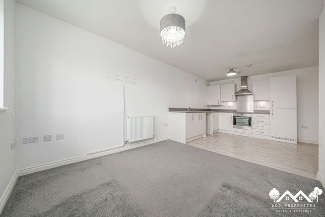7 Tutor House, Huyton photo 2