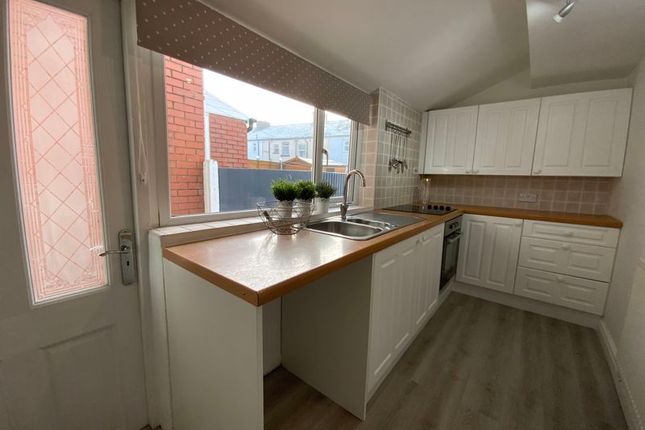 Thumbnail Terraced house to rent in High Street, Godley, Hyde