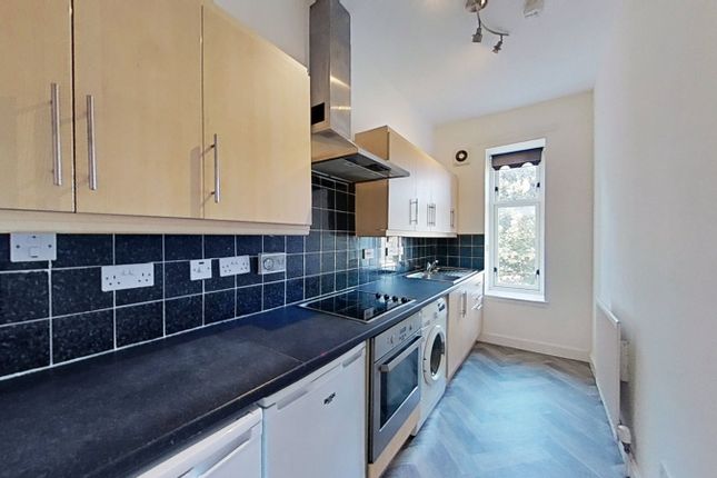 2/3, 37, Seedhill Road, Renfrewshire photo 4