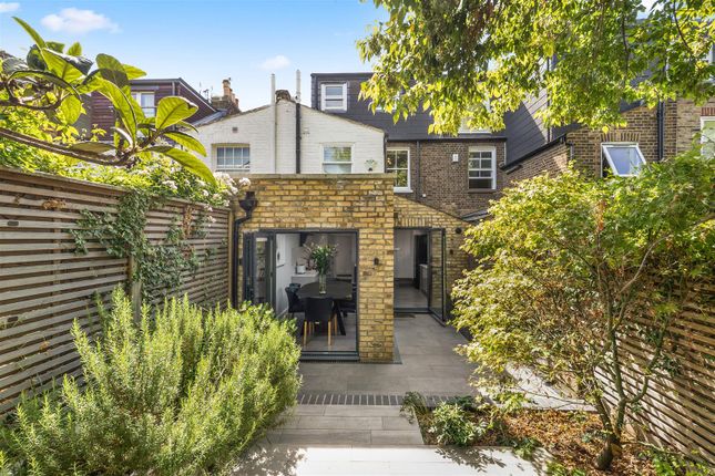 15, Glebe Street, London photo 4