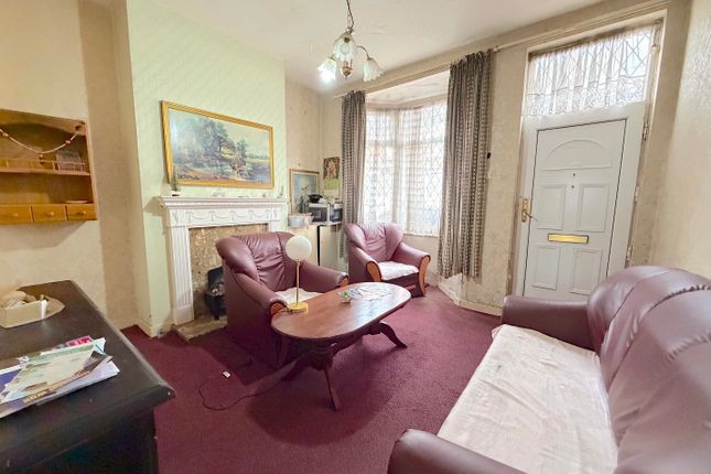 86, Hart Road, Wolverhampton photo 3