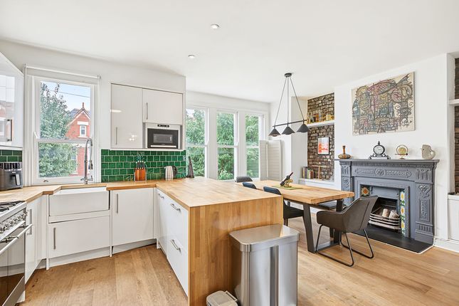 13A, Beira Street, London photo 4