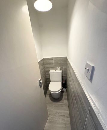 19, ROMFORD photo 5