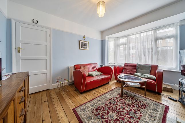 197, Conisborough Crescent, London photo 4