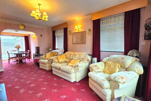 181, Lowestoft Road, Gorleston photo 3