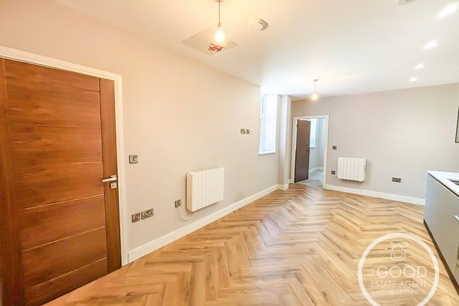 Apartment 1, Willow Bank House Old Road Handforth, Wilmslow photo 2