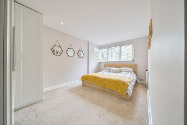 Flat 4 Hazelwood House,, Church Road, Bromley photo 4