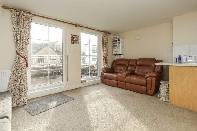 Flat 31, Charleston Court, 61, West Cliff Road, Kent photo 2