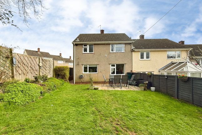 33, Redhills Close, Exeter photo 4