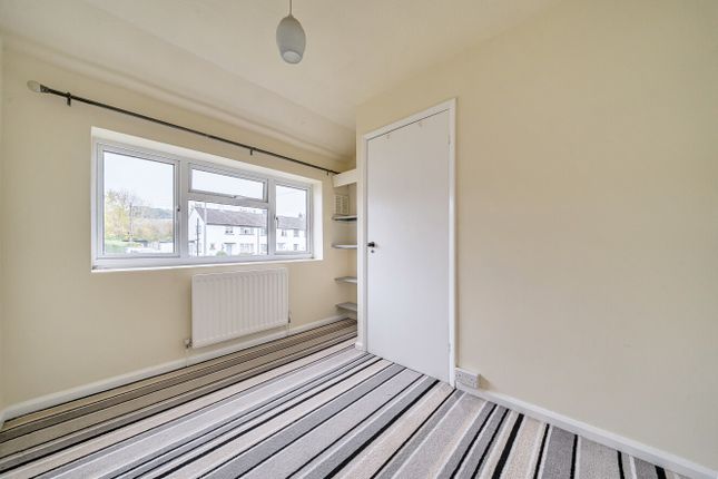 1364779-18-68ee90...