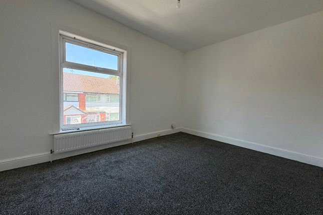 53 Edward Street, Bolton photo 4