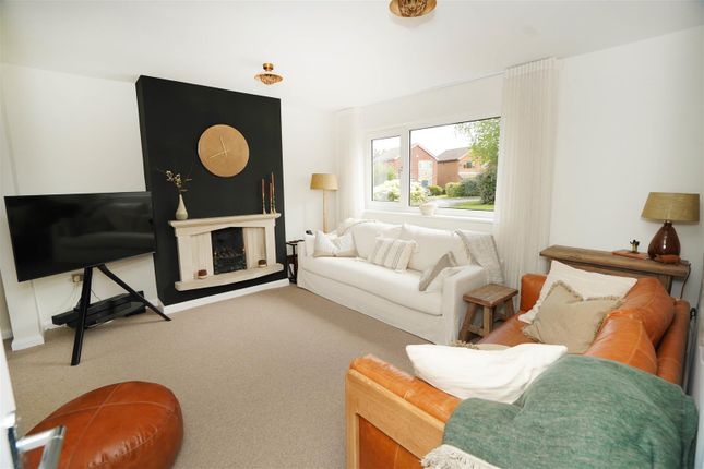 10, Laxford Grove, Bolton photo 2