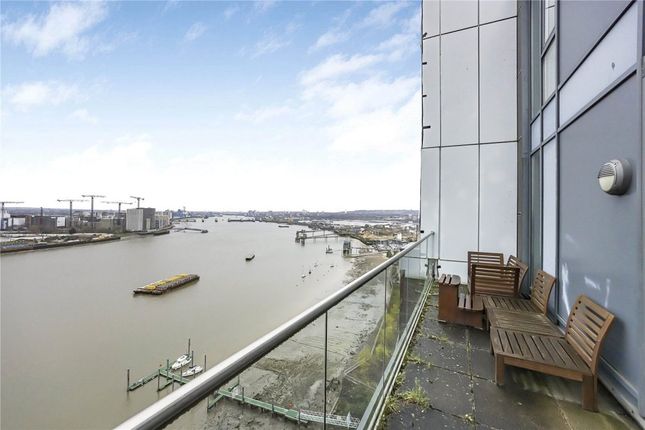 CITY PENINSULA, BARGE WALK, GREENWICH photo 4
