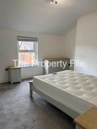 Thumbnail Flat to rent in Manor Avenue, Manchester