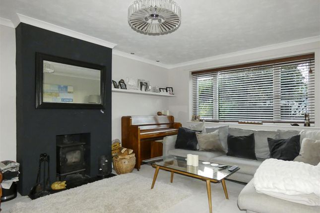 18, Mallon Dene, Rustington photo 3