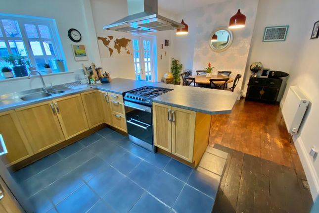 10, Tintern Avenue, West Didsbury photo 3