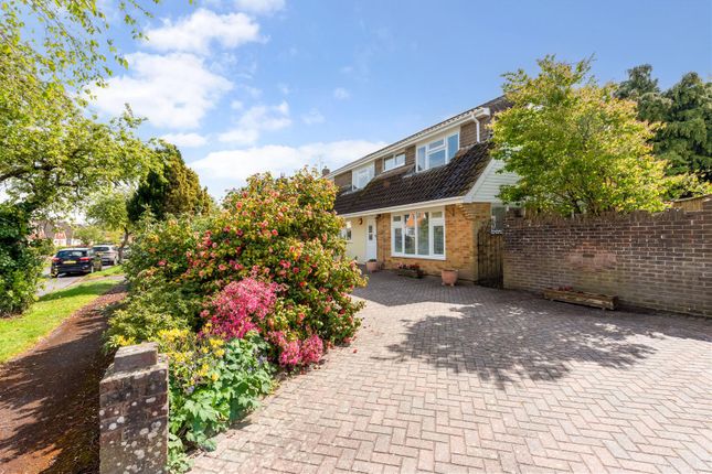 17, The Glade, Waterlooville photo 2