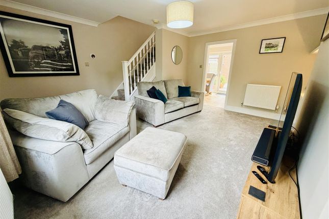 8, Woodlands Close, Selby photo 3