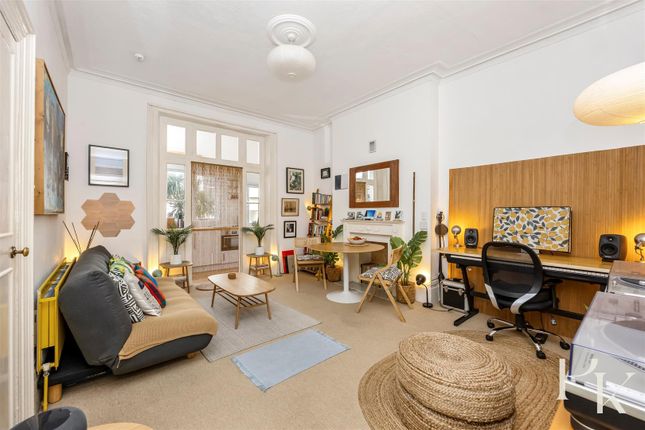 Flat 2, 12, Powis Road, Brighton photo 4