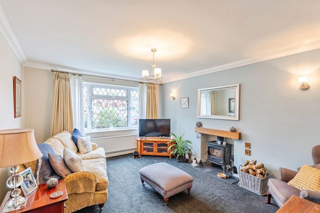 45, Shelley Drive, RUSHDEN photo 2