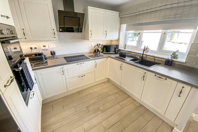 17, Alverton Drive, Newton Aycliffe photo 2