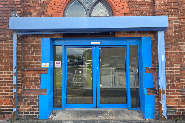 Retail premises to let in Hoyle Street, Warrington