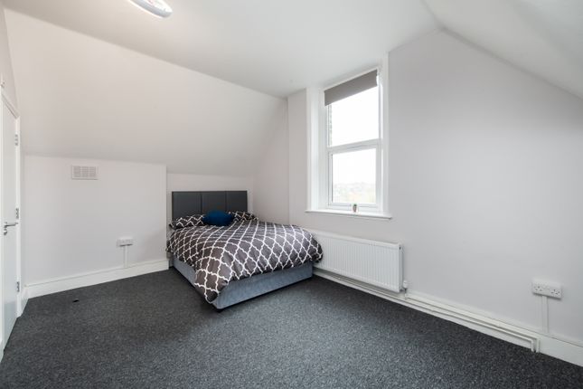 Room B, THE BROADWAY, WIMBELDON, WIMBELDON photo 2