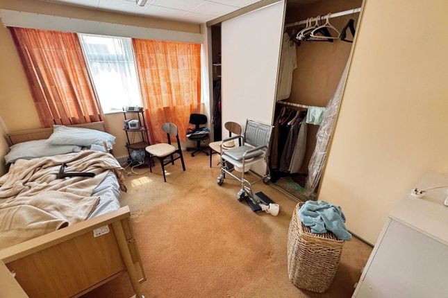 17, Thirlmere Road, Partington photo 5
